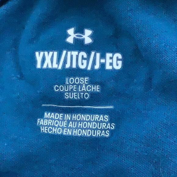 Boys Under Armour shirt - Picture 3 of 3